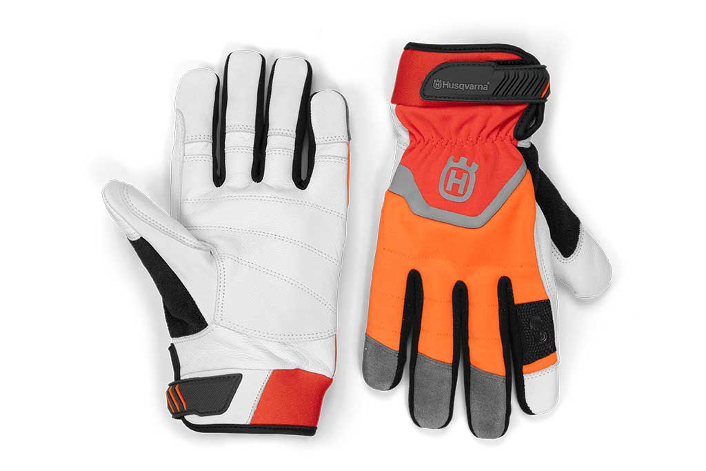 Gloves, Technical with saw protection